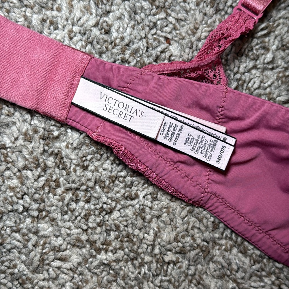 Victoria’s Secret T Shirt Lightly Lined Full Coverage Maroon Pink Lace Bra‎ 34D - Picture 3 of 5